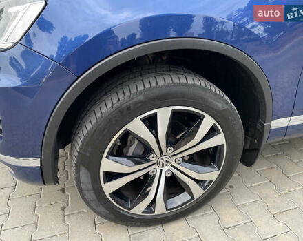 Синій Фольксваген Туарег, об'ємом двигуна 2.97 л та пробігом 288 тис. км за 23145 $, фото 1 на Automoto.ua