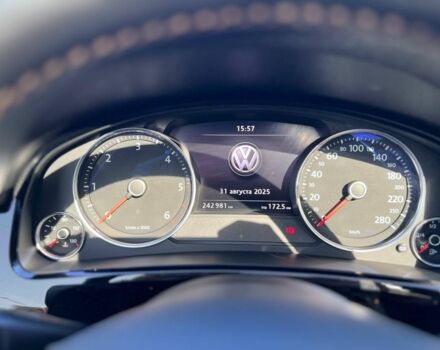 Синий Фольксваген Туарег, объемом двигателя 3 л и пробегом 250 тыс. км за 23500 $, фото 8 на Automoto.ua