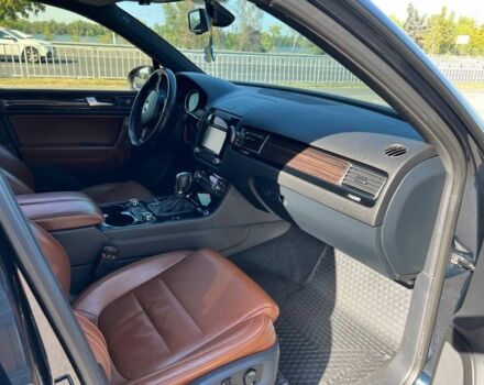 Синий Фольксваген Туарег, объемом двигателя 3 л и пробегом 250 тыс. км за 23500 $, фото 11 на Automoto.ua