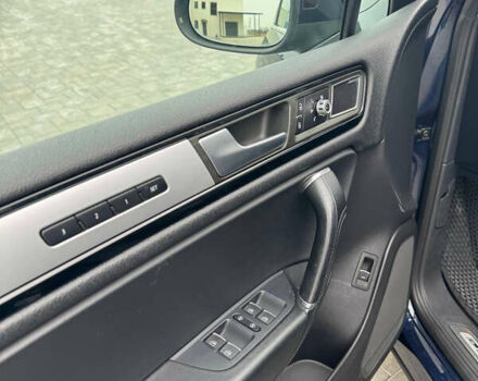 Синій Фольксваген Туарег, об'ємом двигуна 2.97 л та пробігом 237 тис. км за 23000 $, фото 62 на Automoto.ua