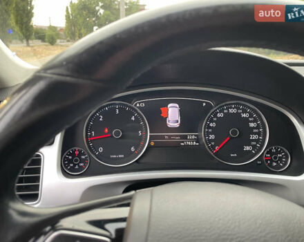 Синій Фольксваген Туарег, об'ємом двигуна 2.97 л та пробігом 288 тис. км за 23145 $, фото 16 на Automoto.ua