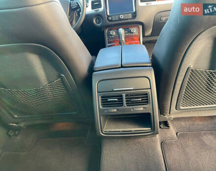 Синій Фольксваген Туарег, об'ємом двигуна 3.6 л та пробігом 170 тис. км за 18000 $, фото 9 на Automoto.ua