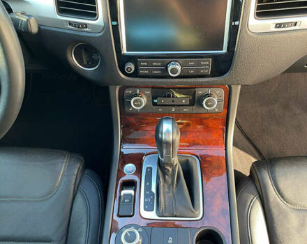 Синій Фольксваген Туарег, об'ємом двигуна 3.6 л та пробігом 170 тис. км за 18000 $, фото 8 на Automoto.ua