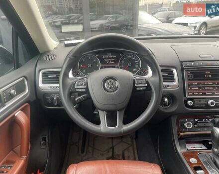 Синий Фольксваген Туарег, объемом двигателя 2.97 л и пробегом 294 тыс. км за 24990 $, фото 12 на Automoto.ua