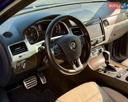 Синій Фольксваген Туарег, об'ємом двигуна 3 л та пробігом 160 тис. км за 29999 $, фото 21 на Automoto.ua