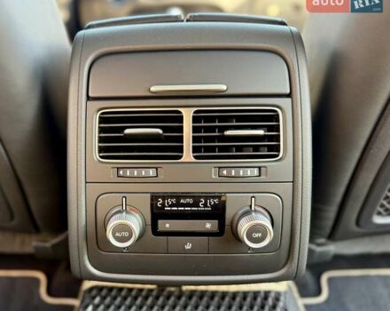 Синій Фольксваген Туарег, об'ємом двигуна 3 л та пробігом 160 тис. км за 29999 $, фото 26 на Automoto.ua