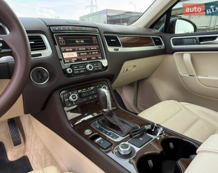 Синий Фольксваген Туарег, объемом двигателя 2.97 л и пробегом 210 тыс. км за 22200 $, фото 7 на Automoto.ua