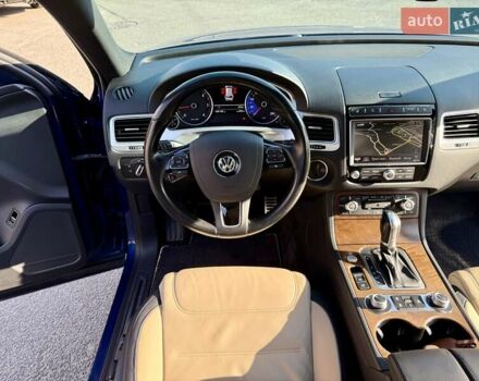 Синій Фольксваген Туарег, об'ємом двигуна 3 л та пробігом 160 тис. км за 29999 $, фото 28 на Automoto.ua