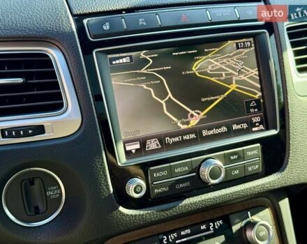 Синій Фольксваген Туарег, об'ємом двигуна 3 л та пробігом 160 тис. км за 29999 $, фото 37 на Automoto.ua