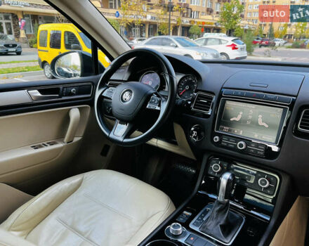 Синий Фольксваген Туарег, объемом двигателя 3 л и пробегом 182 тыс. км за 24900 $, фото 41 на Automoto.ua