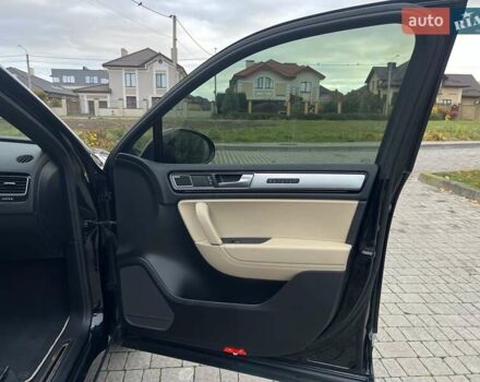 Фольксваген Туарег 2016 в Ровно на Automoto.ua Синий Фольксваген Туарег, объемом двигателя 3 л и пробегом 274 тыс. км за 25900 $, фото 67 на Automoto.ua