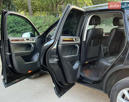 Синий Фольксваген Туарег, объемом двигателя 3 л и пробегом 102 тыс. км за 35900 $, фото 24 на Automoto.ua