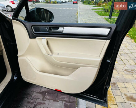 Синий Фольксваген Туарег, объемом двигателя 3 л и пробегом 182 тыс. км за 24900 $, фото 35 на Automoto.ua