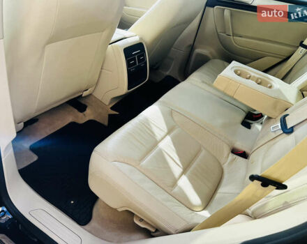 Синий Фольксваген Туарег, объемом двигателя 3 л и пробегом 182 тыс. км за 24900 $, фото 43 на Automoto.ua