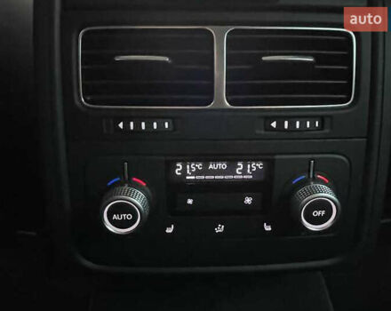 Синий Фольксваген Туарег, объемом двигателя 2.97 л и пробегом 106 тыс. км за 24700 $, фото 21 на Automoto.ua