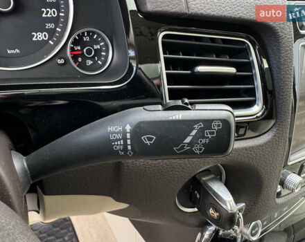 Синий Фольксваген Туарег, объемом двигателя 3 л и пробегом 182 тыс. км за 24900 $, фото 19 на Automoto.ua