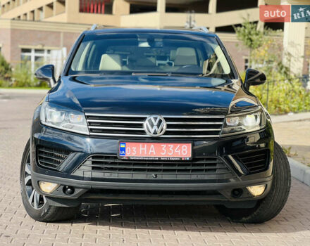 Синий Фольксваген Туарег, объемом двигателя 3 л и пробегом 182 тыс. км за 24900 $, фото 2 на Automoto.ua