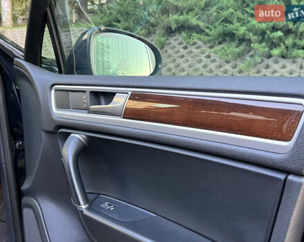 Синий Фольксваген Туарег, объемом двигателя 3 л и пробегом 102 тыс. км за 35900 $, фото 38 на Automoto.ua