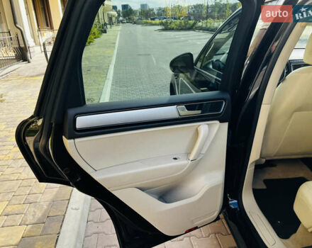 Синий Фольксваген Туарег, объемом двигателя 3 л и пробегом 182 тыс. км за 24900 $, фото 42 на Automoto.ua