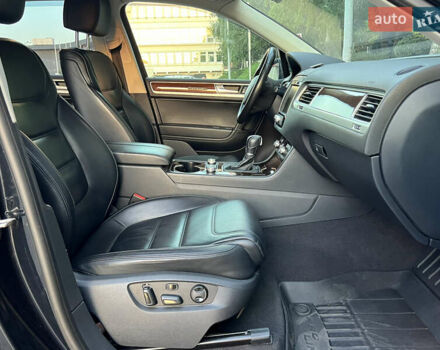 Синий Фольксваген Туарег, объемом двигателя 3 л и пробегом 102 тыс. км за 35900 $, фото 41 на Automoto.ua