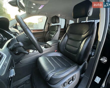 Синий Фольксваген Туарег, объемом двигателя 3 л и пробегом 102 тыс. км за 35900 $, фото 29 на Automoto.ua