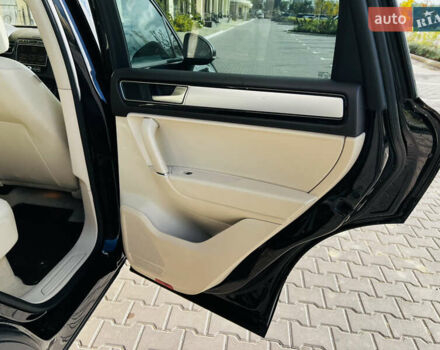 Синий Фольксваген Туарег, объемом двигателя 3 л и пробегом 182 тыс. км за 24900 $, фото 45 на Automoto.ua