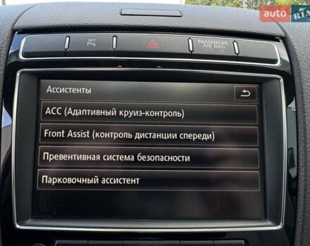 Синий Фольксваген Туарег, объемом двигателя 3 л и пробегом 182 тыс. км за 24900 $, фото 28 на Automoto.ua
