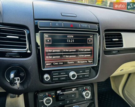 Синий Фольксваген Туарег, объемом двигателя 3 л и пробегом 182 тыс. км за 24900 $, фото 26 на Automoto.ua