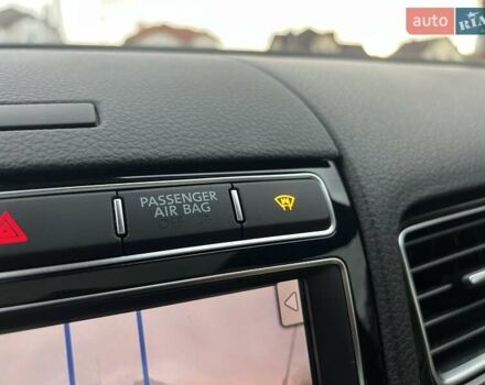 Фольксваген Туарег 2016 в Ровно на Automoto.ua Синий Фольксваген Туарег, объемом двигателя 3 л и пробегом 274 тыс. км за 25900 $, фото 55 на Automoto.ua