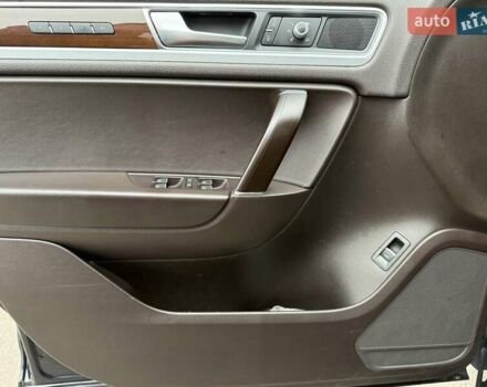 Синий Фольксваген Туарег, объемом двигателя 2.97 л и пробегом 196 тыс. км за 29999 $, фото 48 на Automoto.ua