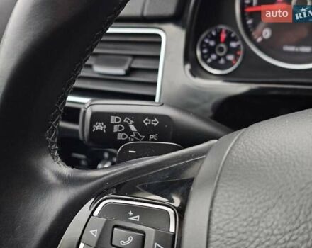 Синій Фольксваген Туарег, об'ємом двигуна 3 л та пробігом 199 тис. км за 27999 $, фото 19 на Automoto.ua