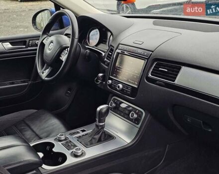 Синій Фольксваген Туарег, об'ємом двигуна 3 л та пробігом 199 тис. км за 27999 $, фото 30 на Automoto.ua