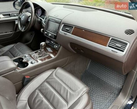 Синий Фольксваген Туарег, объемом двигателя 2.97 л и пробегом 196 тыс. км за 29999 $, фото 53 на Automoto.ua