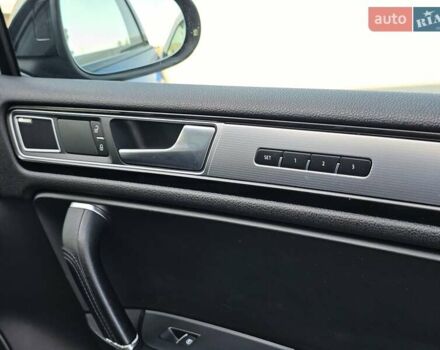 Синій Фольксваген Туарег, об'ємом двигуна 3 л та пробігом 199 тис. км за 27999 $, фото 37 на Automoto.ua