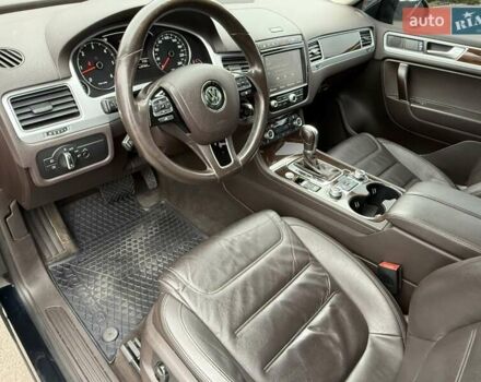 Синий Фольксваген Туарег, объемом двигателя 2.97 л и пробегом 196 тыс. км за 29999 $, фото 44 на Automoto.ua