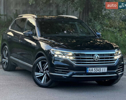 Синій Фольксваген Туарег, об'ємом двигуна 3 л та пробігом 262 тис. км за 29500 $, фото 2 на Automoto.ua