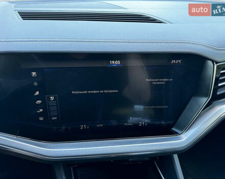 Синій Фольксваген Туарег, об'ємом двигуна 3 л та пробігом 262 тис. км за 29500 $, фото 9 на Automoto.ua