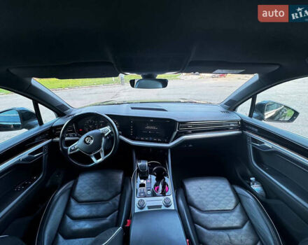 Синій Фольксваген Туарег, об'ємом двигуна 3 л та пробігом 262 тис. км за 29500 $, фото 5 на Automoto.ua