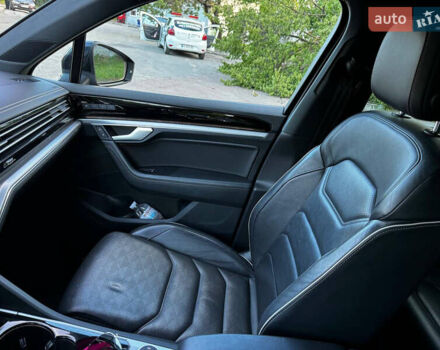 Синій Фольксваген Туарег, об'ємом двигуна 3 л та пробігом 262 тис. км за 29500 $, фото 8 на Automoto.ua