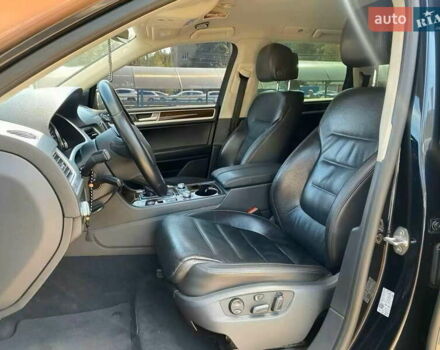 Синий Фольксваген Туарег, объемом двигателя 3 л и пробегом 178 тыс. км за 27900 $, фото 14 на Automoto.ua