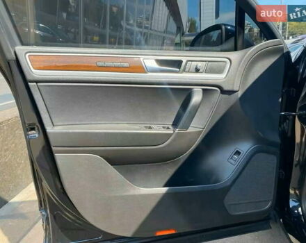 Синий Фольксваген Туарег, объемом двигателя 3 л и пробегом 178 тыс. км за 27900 $, фото 12 на Automoto.ua