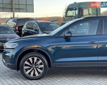 Синій Фольксваген Туарег, об'ємом двигуна 2.97 л та пробігом 90 тис. км за 37700 $, фото 15 на Automoto.ua