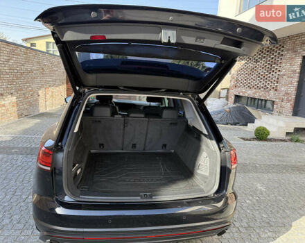 Синий Фольксваген Туарег, объемом двигателя 3 л и пробегом 218 тыс. км за 39000 $, фото 5 на Automoto.ua