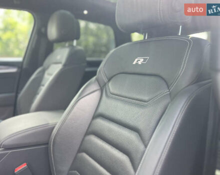 Синій Фольксваген Туарег, об'ємом двигуна 4 л та пробігом 144 тис. км за 52900 $, фото 9 на Automoto.ua