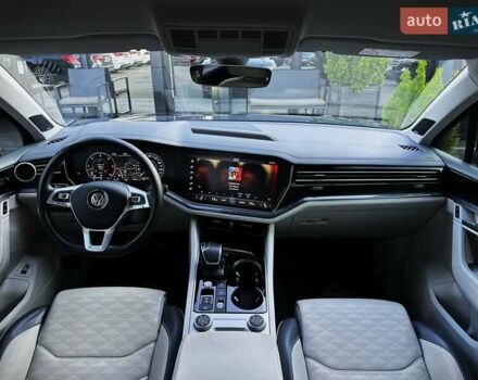 Синій Фольксваген Туарег, об'ємом двигуна 2.97 л та пробігом 125 тис. км за 59000 $, фото 28 на Automoto.ua