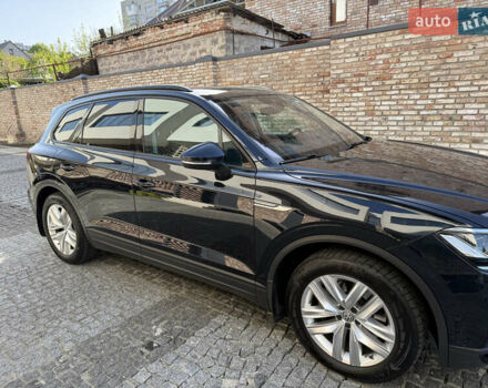 Синий Фольксваген Туарег, объемом двигателя 3 л и пробегом 218 тыс. км за 39000 $, фото 6 на Automoto.ua