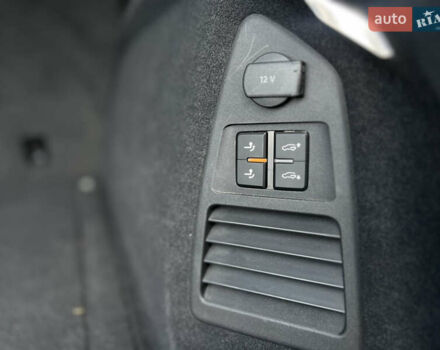 Синій Фольксваген Туарег, об'ємом двигуна 4 л та пробігом 144 тис. км за 52900 $, фото 26 на Automoto.ua