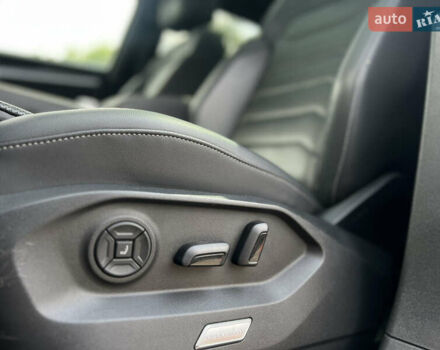 Синій Фольксваген Туарег, об'ємом двигуна 4 л та пробігом 144 тис. км за 52900 $, фото 8 на Automoto.ua