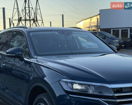 Синій Фольксваген Туарег, об'ємом двигуна 2.97 л та пробігом 90 тис. км за 37700 $, фото 5 на Automoto.ua