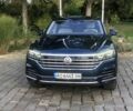Синий Фольксваген Туарег, объемом двигателя 3 л и пробегом 180 тыс. км за 51000 $, фото 1 на Automoto.ua
